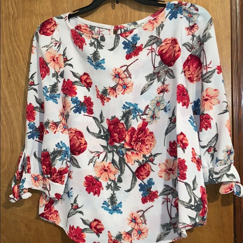 Floral top